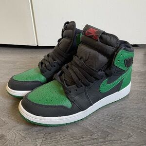 Air Jordan 1 Retro High OG GS ‘Pine Green 2.0'